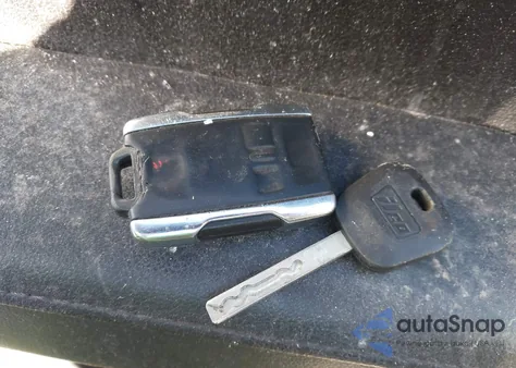 2016 GMC Sierra 2500Hd Denali z USA, uszkodzony, nr VIN 1GT12UE88GF203293